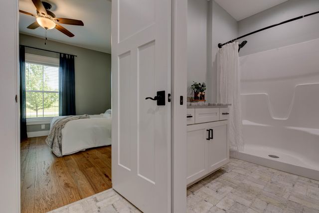 206 Lee Oak Circle, Harrodsburg, KY 40330