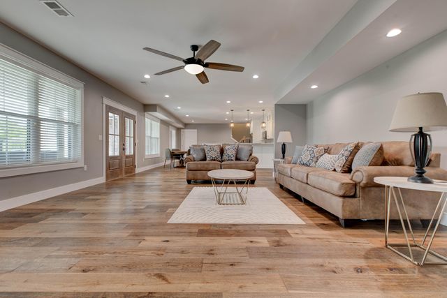 206 Lee Oak Circle, Harrodsburg, KY 40330