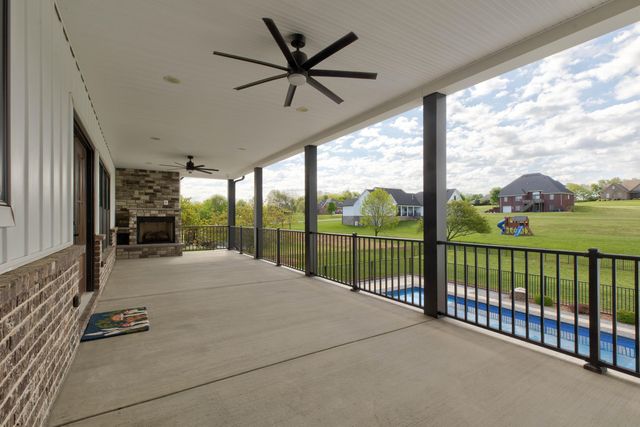 206 Lee Oak Circle, Harrodsburg, KY 40330