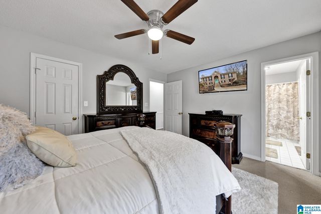 1087 KINGS FOREST DRIVE, Leeds, AL 35094