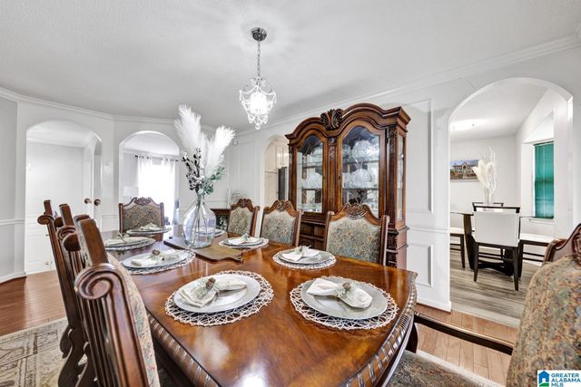 1087 KINGS FOREST DRIVE, Leeds, AL 35094