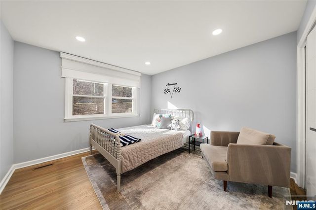 639 Pawnee Lane, Franklin Lakes, NJ 07417