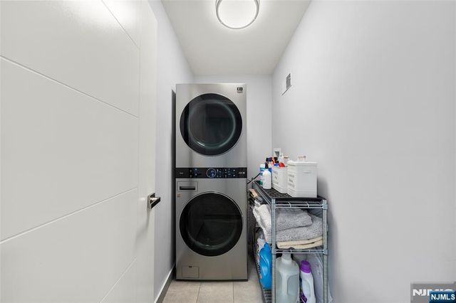 639 Pawnee Lane, Franklin Lakes, NJ 07417