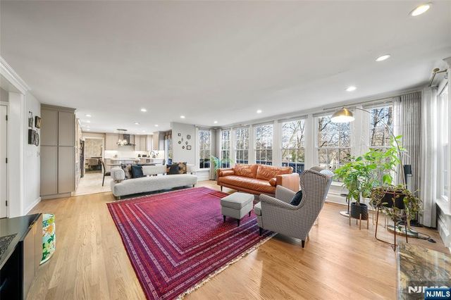 639 Pawnee Lane, Franklin Lakes, NJ 07417