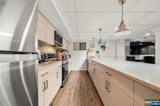 639 Pawnee Lane, Franklin Lakes, NJ 07417