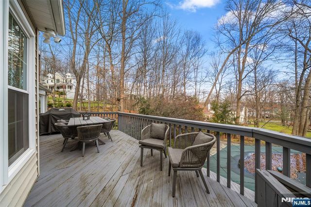 639 Pawnee Lane, Franklin Lakes, NJ 07417