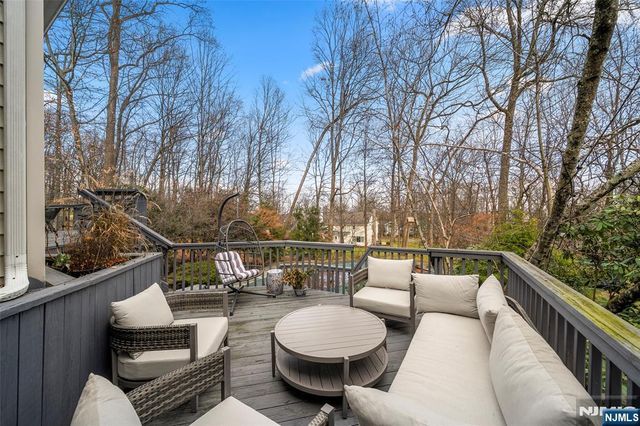 639 Pawnee Lane, Franklin Lakes, NJ 07417