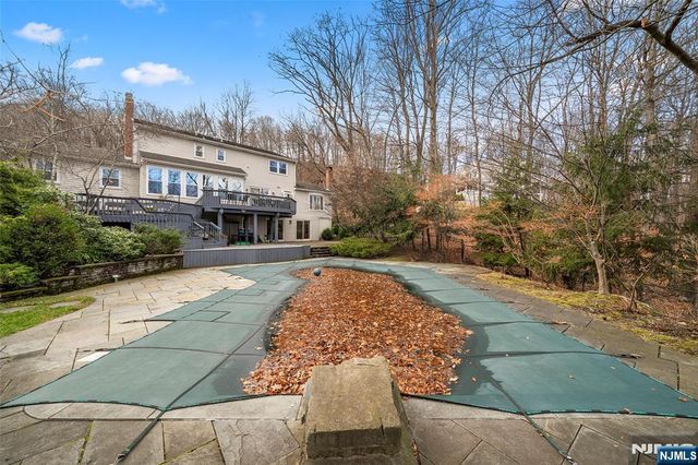 639 Pawnee Lane, Franklin Lakes, NJ 07417
