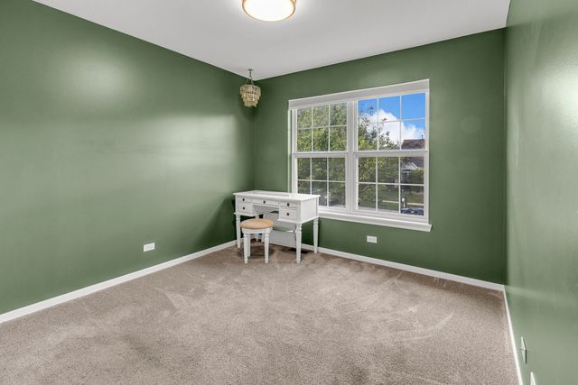 1807 Van Dyke Lane, Carpentersville, IL 60110