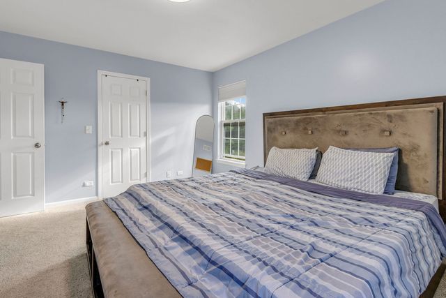 1807 Van Dyke Lane, Carpentersville, IL 60110