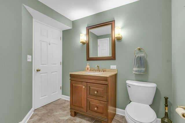 1807 Van Dyke Lane, Carpentersville, IL 60110