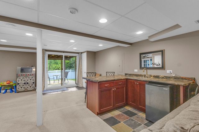 1807 Van Dyke Lane, Carpentersville, IL 60110