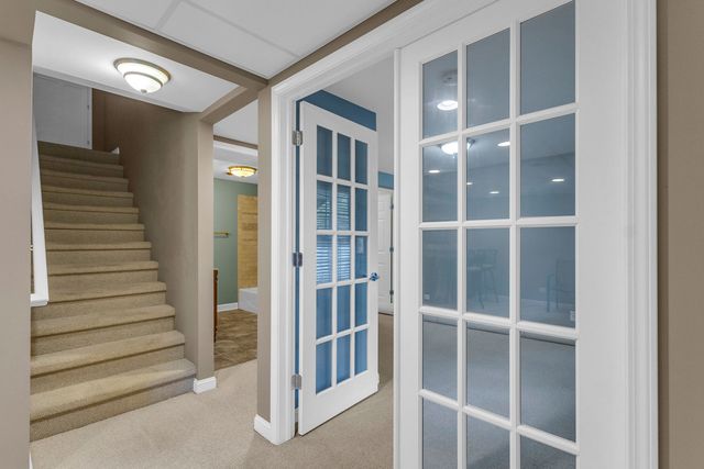 1807 Van Dyke Lane, Carpentersville, IL 60110
