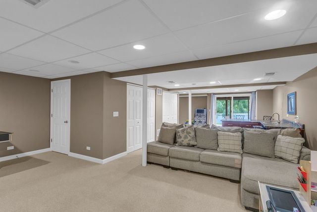 1807 Van Dyke Lane, Carpentersville, IL 60110