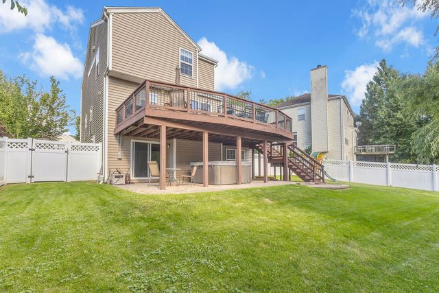 1807 Van Dyke Lane, Carpentersville, IL 60110