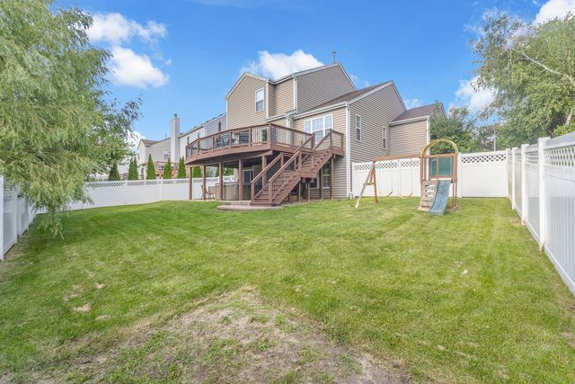 1807 Van Dyke Lane, Carpentersville, IL 60110
