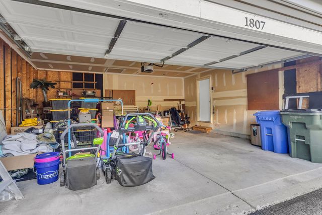 1807 Van Dyke Lane, Carpentersville, IL 60110