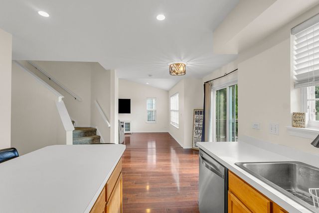 1807 Van Dyke Lane, Carpentersville, IL 60110
