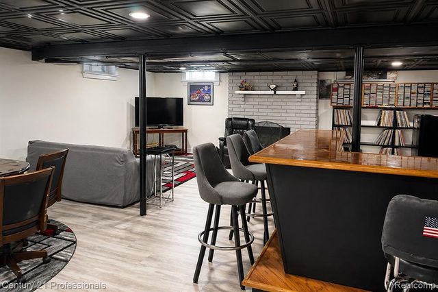 31274 Fernwood Street, Westland, MI 48186