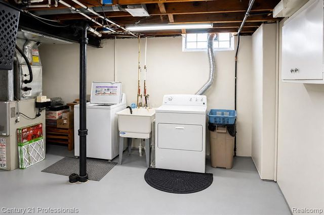 31274 Fernwood Street, Westland, MI 48186