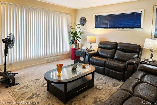 31274 Fernwood Street, Westland, MI 48186