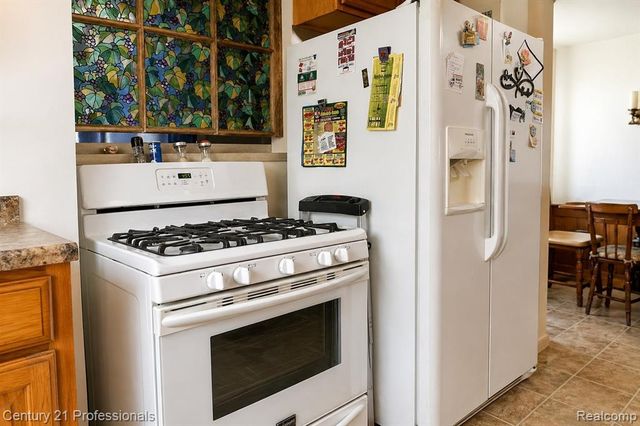 31274 Fernwood Street, Westland, MI 48186