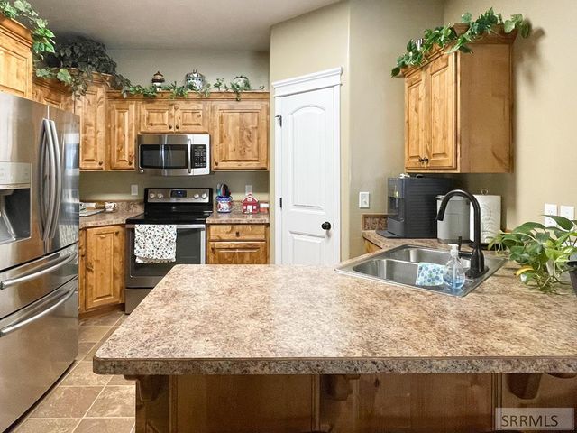 577 Ridgecrest Drive, Blackfoot, ID 83221