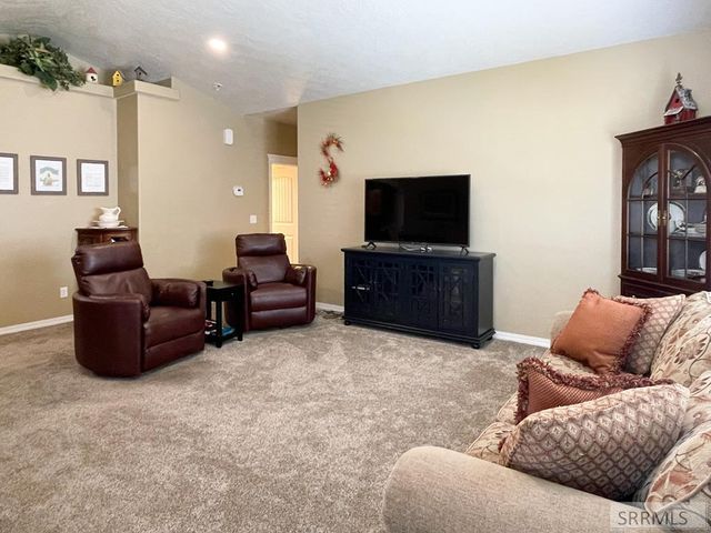 577 Ridgecrest Drive, Blackfoot, ID 83221