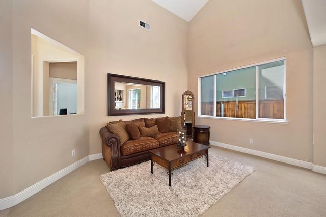 1685 Iroquois Rd, Rocklin, CA 95765