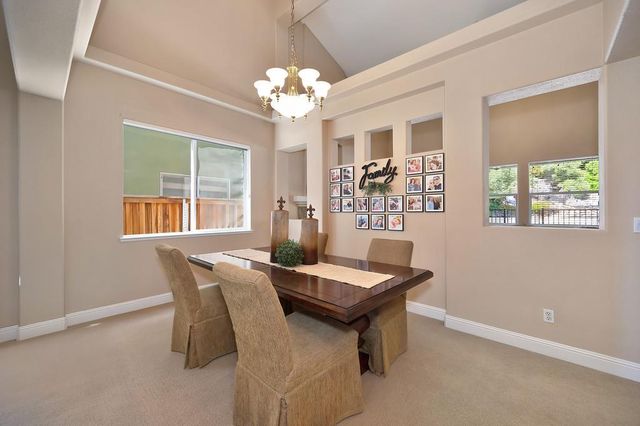 1685 Iroquois Rd, Rocklin, CA 95765