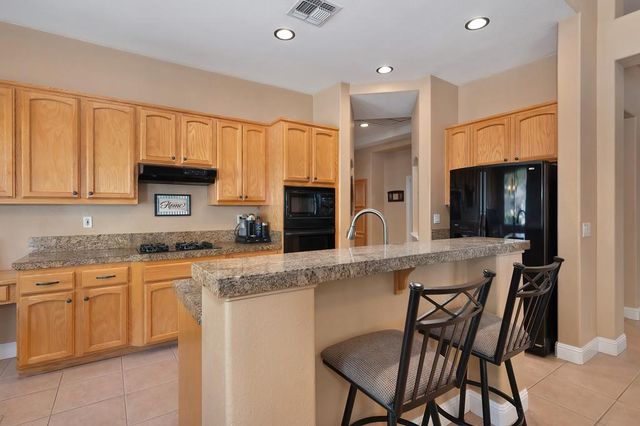 1685 Iroquois Rd, Rocklin, CA 95765