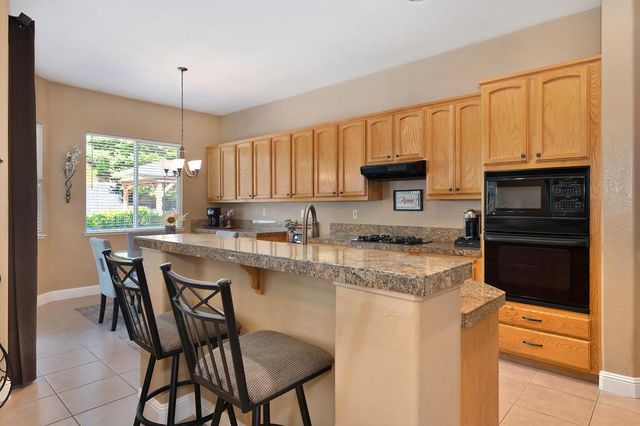 1685 Iroquois Rd, Rocklin, CA 95765