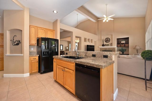 1685 Iroquois Rd, Rocklin, CA 95765
