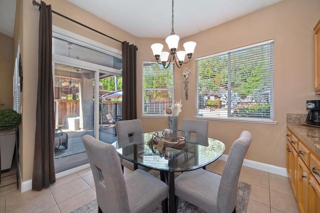 1685 Iroquois Rd, Rocklin, CA 95765