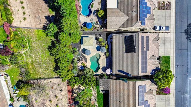 1685 Iroquois Rd, Rocklin, CA 95765