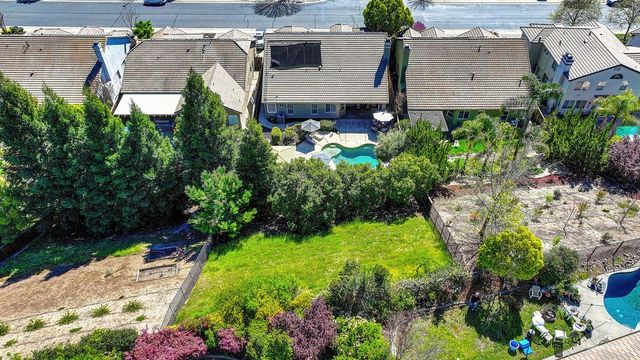 1685 Iroquois Rd, Rocklin, CA 95765