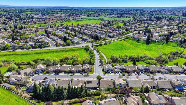 1685 Iroquois Rd, Rocklin, CA 95765