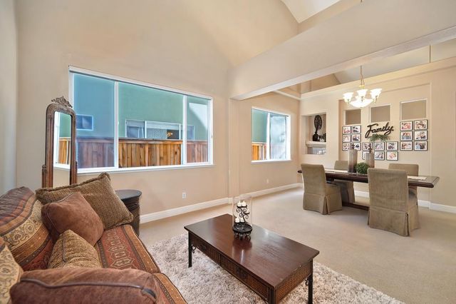 1685 Iroquois Rd, Rocklin, CA 95765