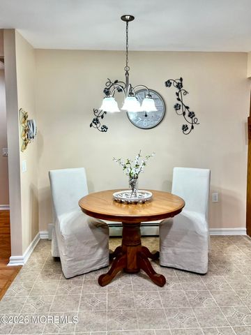 106 Chesterfield Lane, Toms River, NJ 08757