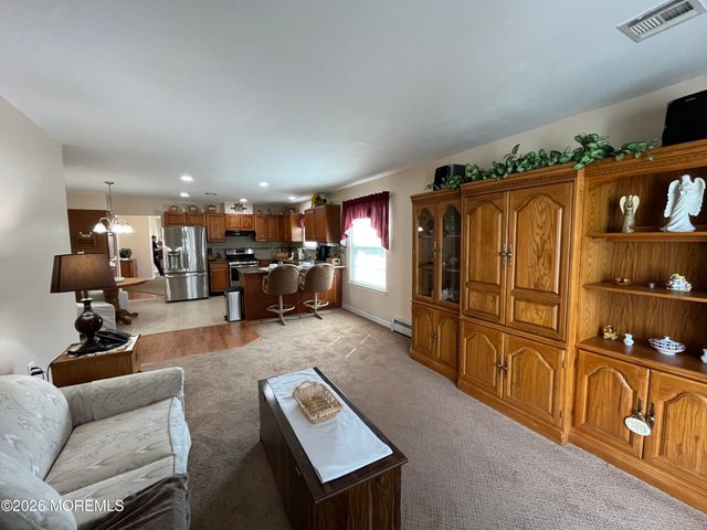 106 Chesterfield Lane, Toms River, NJ 08757