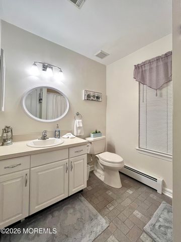 106 Chesterfield Lane, Toms River, NJ 08757