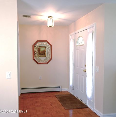 106 Chesterfield Lane, Toms River, NJ 08757