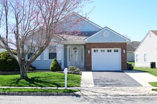 106 Chesterfield Lane, Toms River, NJ 08757