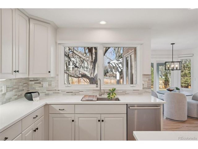 2551 Ginny Way, Lafayette, CO 80026