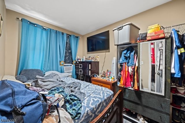 109 Lyon St, Paterson City, NJ 07524