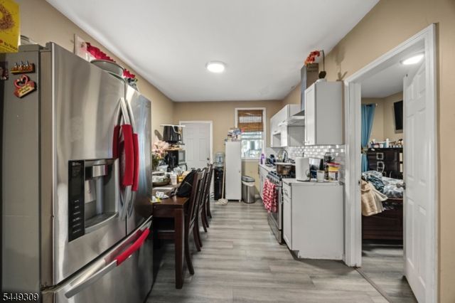 109 Lyon St, Paterson City, NJ 07524