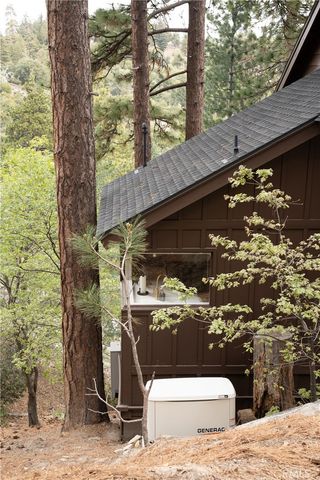 274 N Fairway, Lake Arrowhead, CA 92352