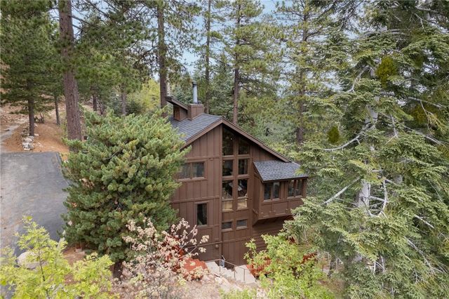 274 N Fairway, Lake Arrowhead, CA 92352