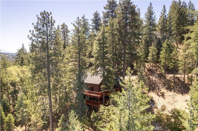 274 N Fairway, Lake Arrowhead, CA 92352