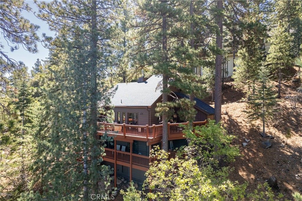 274 N Fairway, Lake Arrowhead, CA 92352